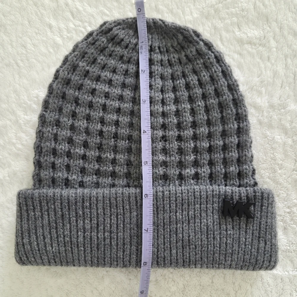 New!!! Michael Kors Gray Knit Beanie Women's Hat